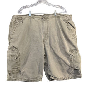 C.E. Schmidt Men's Cargo Shorts Green Size 42 100% Cotton Pockets